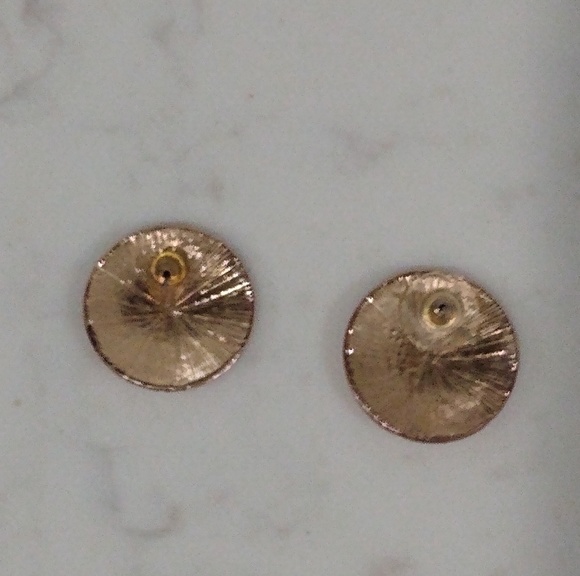 Anchor Button Earrings: Cream & Gold - Picture 2 of 2